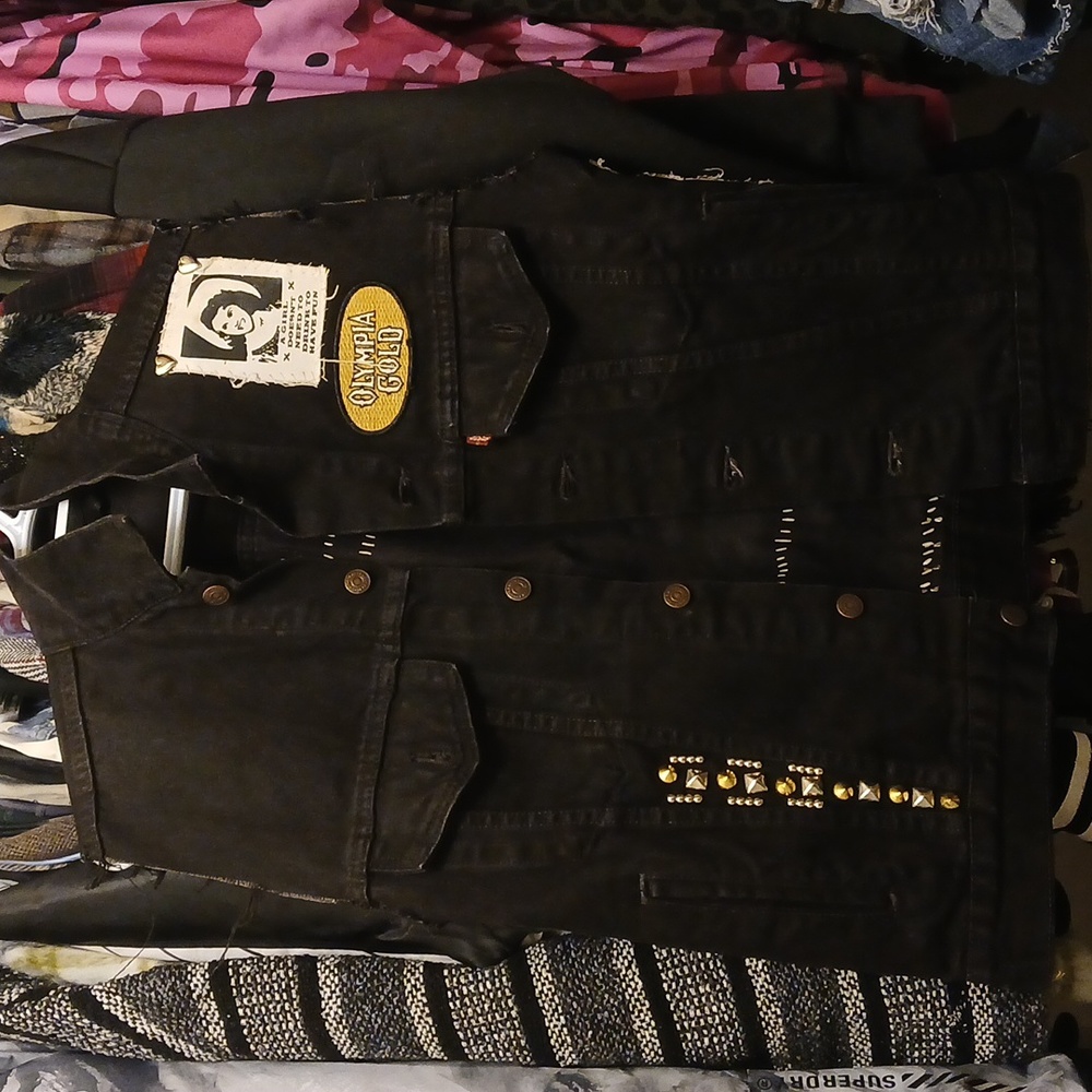 Levi's Black Vest